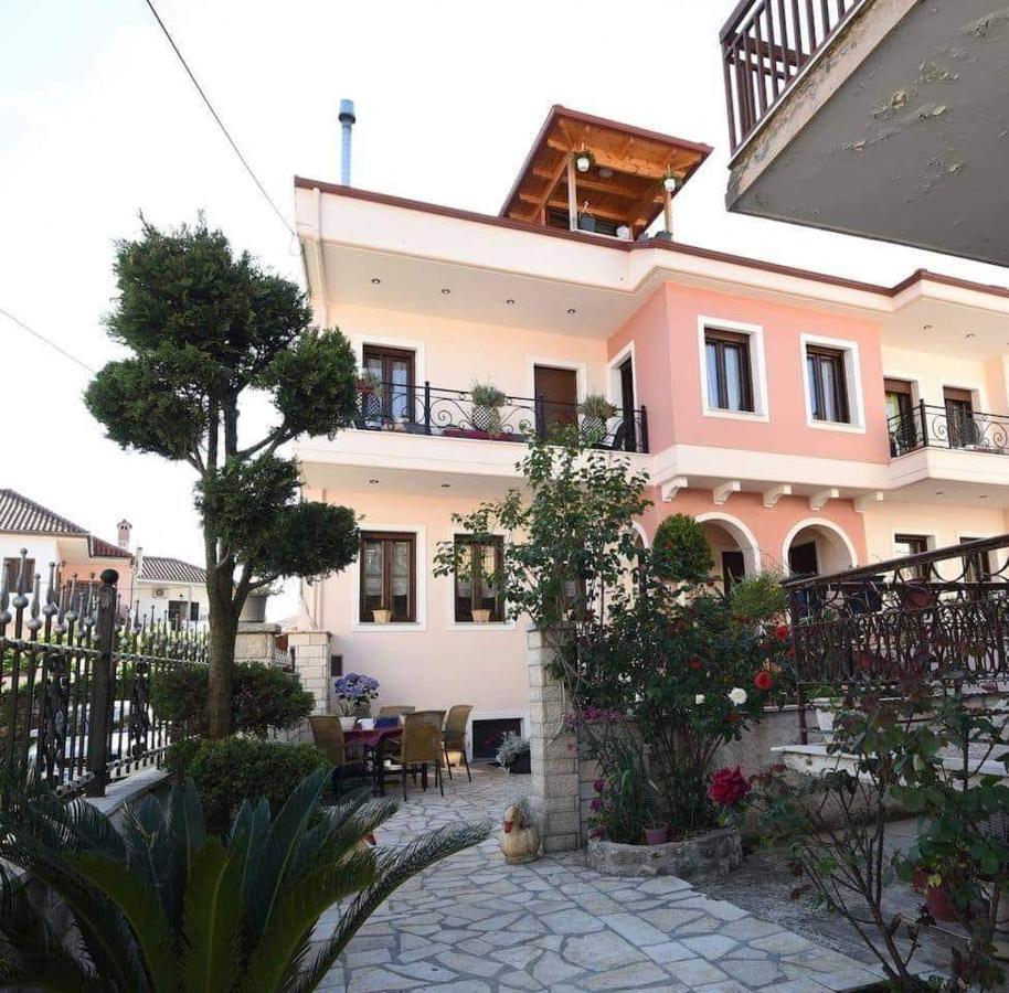 In The Castle Ii- House Ioannina Exterior foto